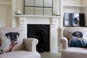 GuestReady - Bright 1BR Modern Home wTerrace in West London